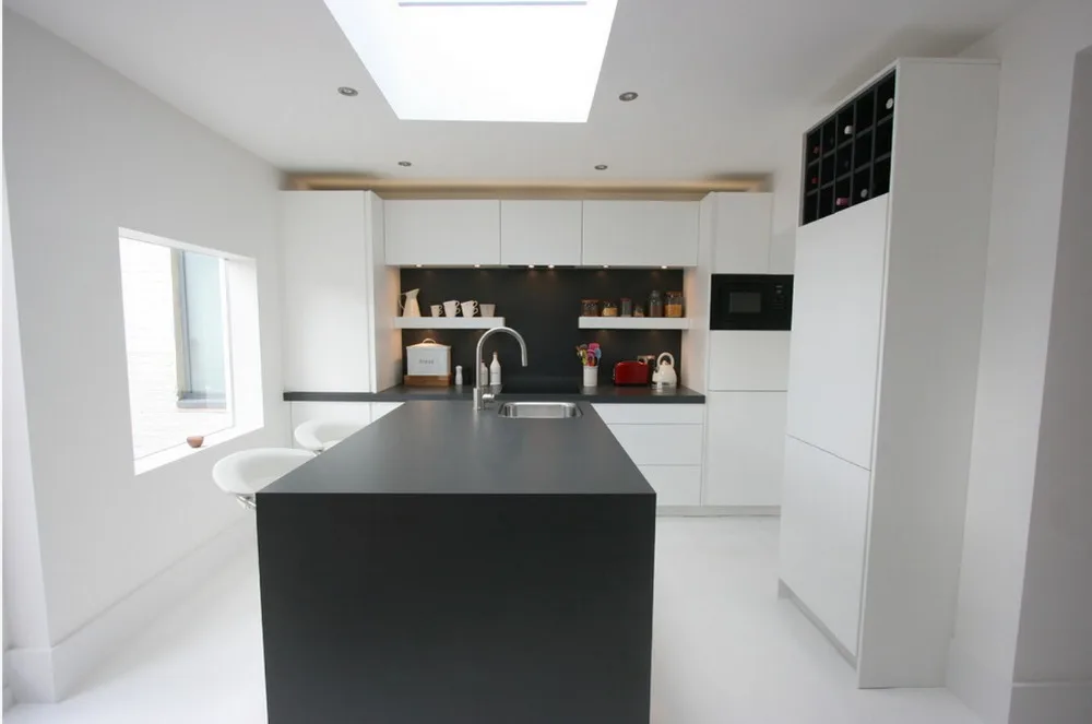 2017 sıcak satış modern parlak beyaz lake mutfak dolapları özelleştirilmiş modüler mutfak mobilyaları L1606034