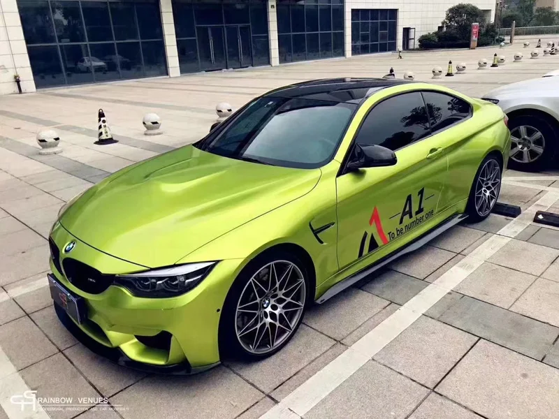 Yüksek Parlak Boya Metalik Açık Yeşil Vinil Wrap Film Araç Araba Sarma Folyo Rulo Yapışkanlı DIY Çıkartması 2