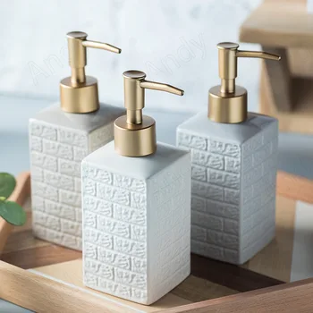 Avrupa Seramik sabun şişesi Tuğla Kabartma Dekoratif Vücut Yıkama Basın Şişeleri Otel Masaüstü Yaratıcı Banyo Aksesuarları