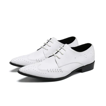 Christia Bella Klasik Beyaz Düğün Parti Erkekler Oxford Ayakkabı Moda Sivri Burun Brogue Ayakkabı Erkek Lace Up İş Resmi Ayakkabı